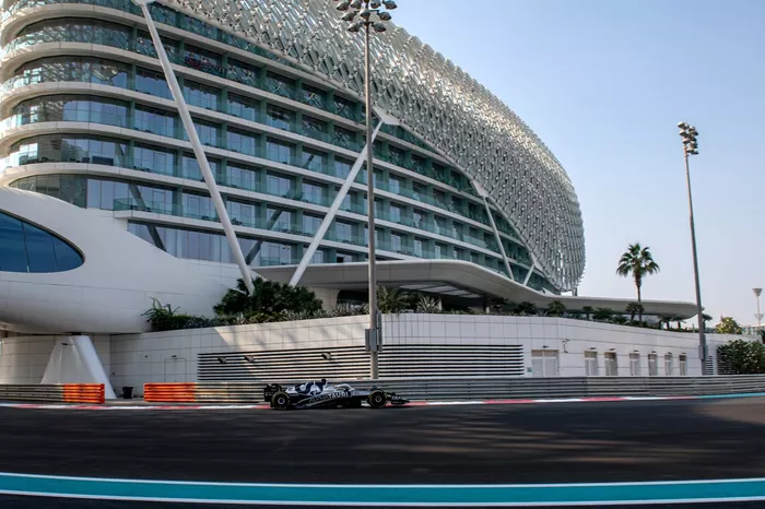Nyck de Vries, AlphaTauri AT03 