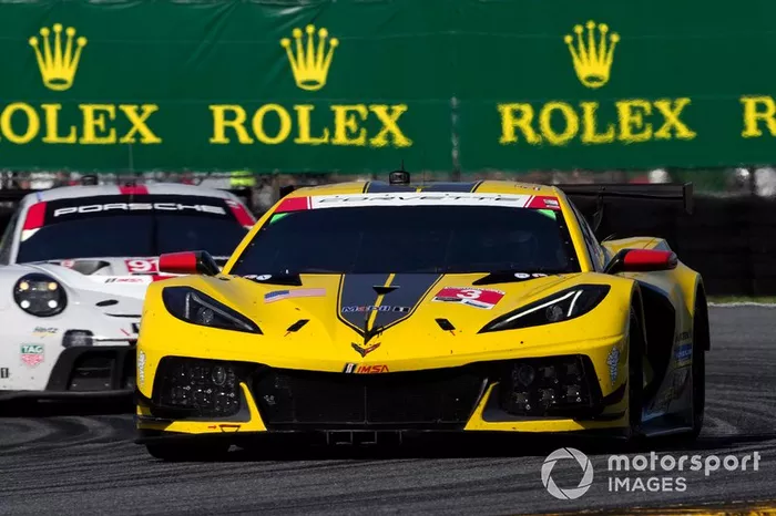#4 Corvette Racing Corvette C8.R, GTLM: Oliver Gavin, Tommy Milner, Marcel Fassler, #912 Porsche GT Team Porsche 911 RSR - 19, GTLM: Laurens Vanthoor, Earl Bamber, Mathieu Jaminet