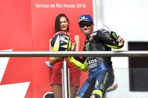 Podium: deuxième place de Valentino Rossi, Yamaha Factory Racing