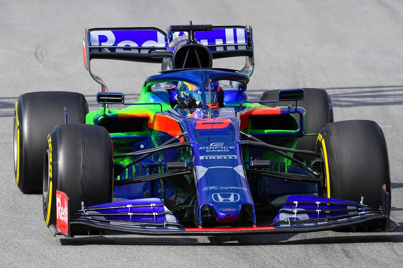Alexander Albon, Scuderia Toro Rosso STR14, con la vernice aerodinamica