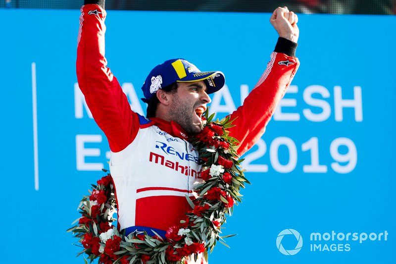 Podio: ganador de la carrera Jérôme d'Ambrosio, Mahindra Racing, celebra