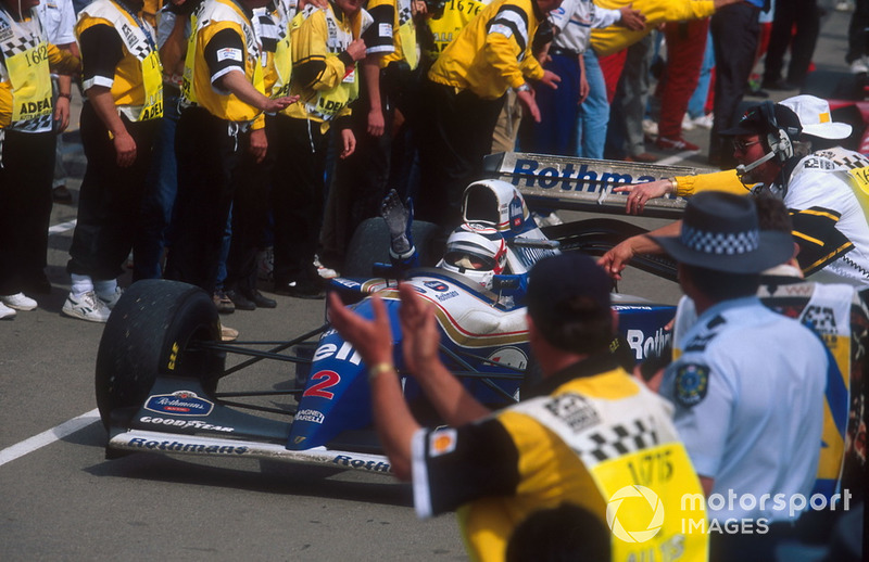 Race winner Nigel Mansell, Williams FW16B