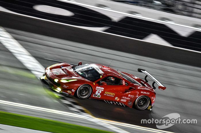 #62 Risi Competizione Ferrari 488 GTE: Toni Vilander, Giancarlo Fisichella, James Calado