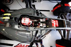 Kevin Magnussen, Haas F1 Team ien el garaje