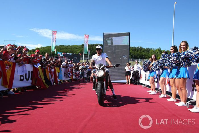 Lewis Hamilton, Mercedes AMG F1