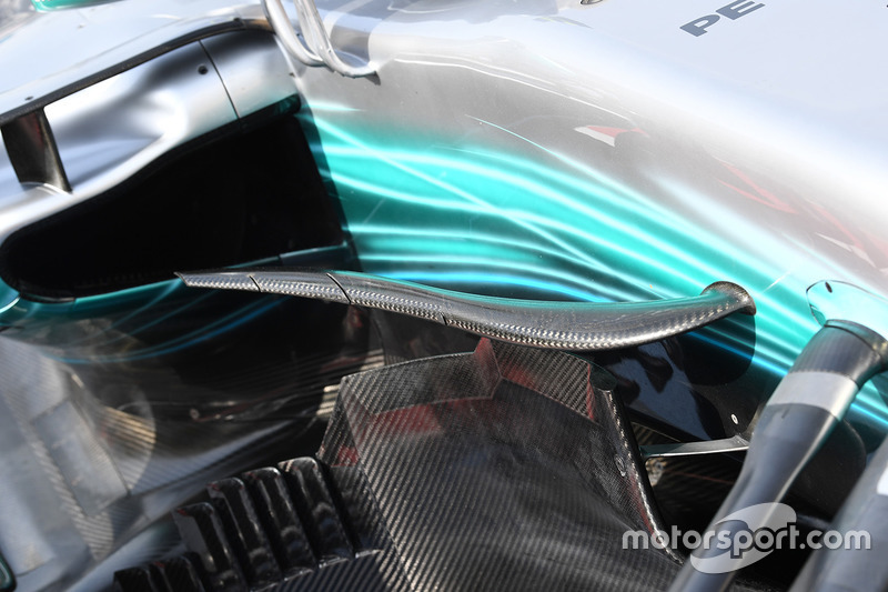 Детали средней части Mercedes F1 W08