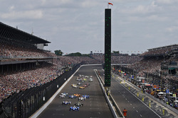 Départ : Scott Dixon, Chip Ganassi Racing Honda, mène