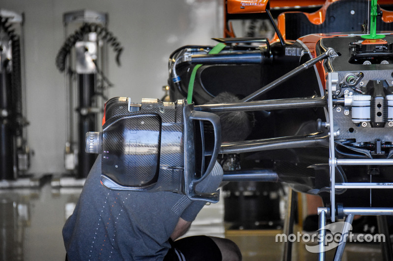 Гальма McLaren MCL32