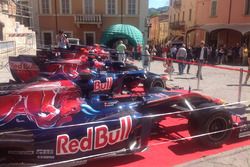los 10 monoplazas de Toro Rosso en exposición