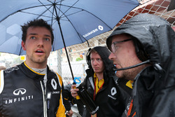Jolyon Palmer, Renault Sport F1 Team en Julien Simon-Chautemps, Renault Sport F1 Team