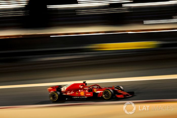 1: Sebastian Vettel, Ferrari SF71H, 1'27.958