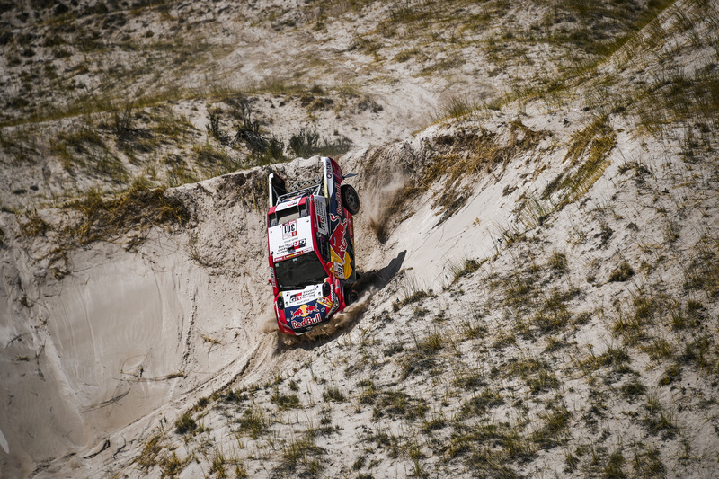 #301 Toyota Gazoo Racing Toyota Hilux: Nasser Al-Attiyah, Mathieu Baumel