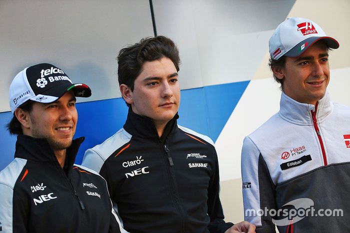 Sergio Pérez, Sahara Force India F1 con Alfonso Celis Jr., piloto de desarrollo de Sahara Force India F1 y Esteban Gutiérrez, Haas F1 Team