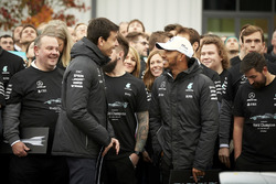 Lewis Hamilton, Mercedes AMG F1, Toto Wolff, Executive Director Mercedes AMG F1