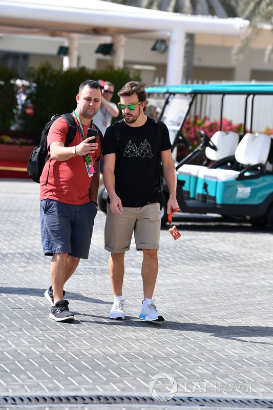 Fernando Alonso, McLaren y un fan