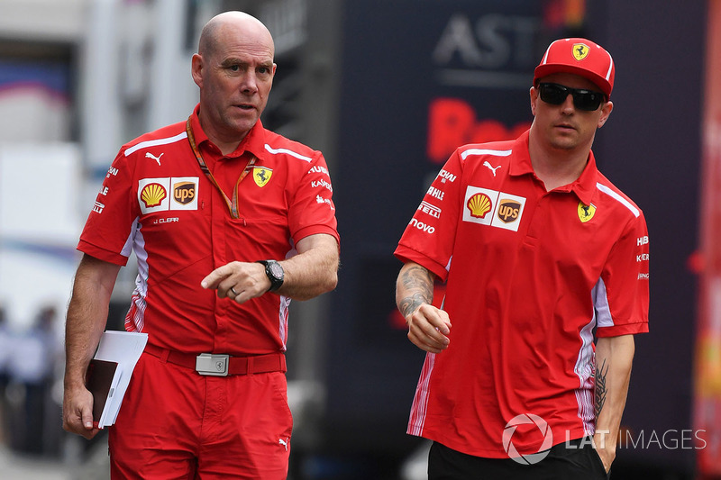 Jock Clear, Ferrari Chief Engineer and Kimi Raikkonen, Ferrari