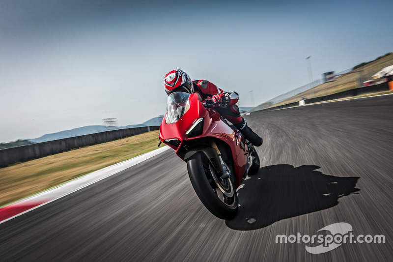 La Ducati Panigale V4 in pista