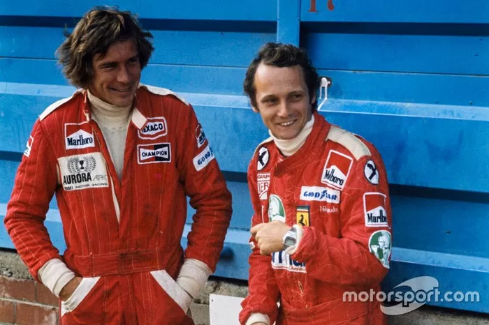 Niki Lauda, Ferrari, e James Hunt, McLaren