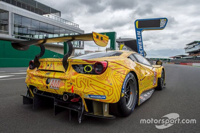 #84 JMW Motorsport Ferrari 488 GTE: Jeff Segal, Rodrigo Baptista, Wei Lu