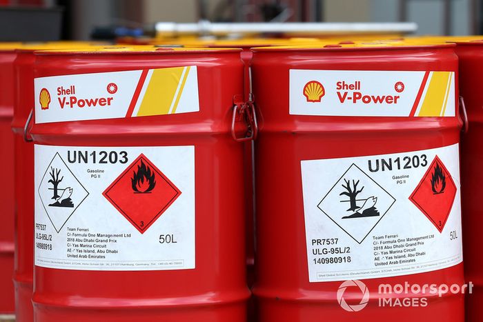 Barriles de combustible de Shell Ferrari