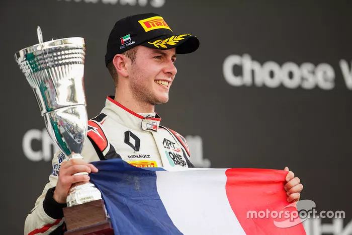 En su temporada de debut para el ART Grand Prix, Hubert terminó cuarto con cuatro podios. La consagración llegaría en su segundo año en la categoría.