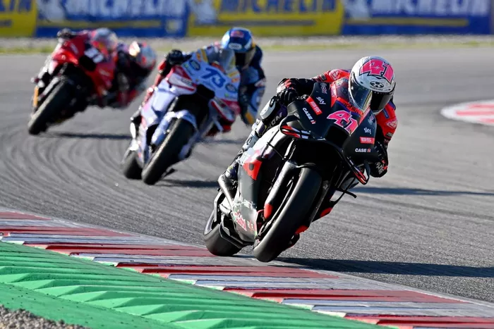 Aleix Espargaro, Aprilia Racing