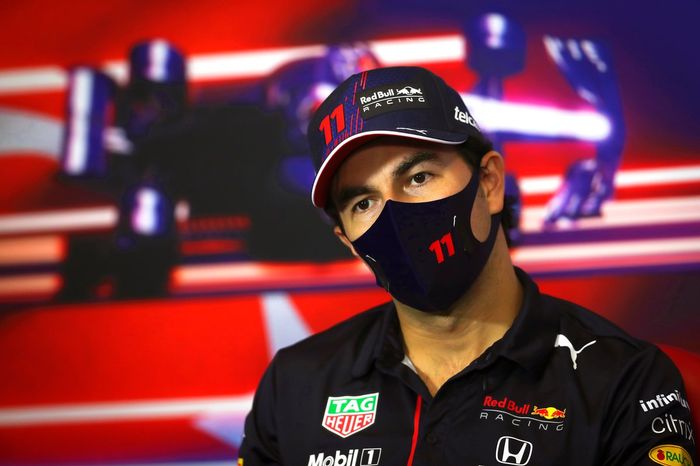 Sergio Pérez, Red Bull Racing en la conferencia de prensa