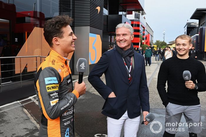 David Coulthard, presentador de televisión, entrevista a Lando Norris, McLaren, 3ª posición, después de la carrera