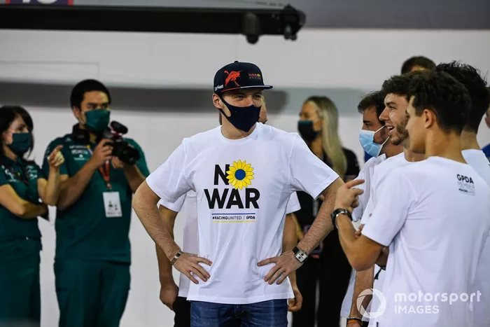 Max Verstappen, Red Bull Racing, wears a 