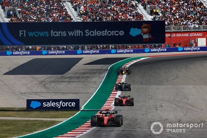 Charles Leclerc, Ferrari SF-23, Carlos Sainz, Ferrari SF-23, Lewis Hamilton, Mercedes F1 W14