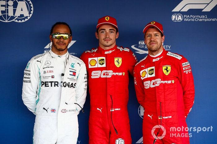 Polesitter Charles Leclerc, Ferrari, secondo classificato Lewis Hamilton, Mercedes AMG F1, terzo classificato Sebastian Vettel, Ferrari
