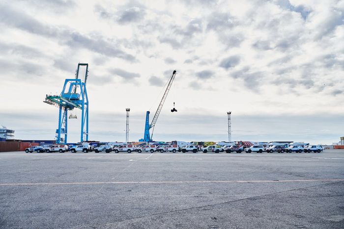 Embarque del Dakar 2021 en Marsella