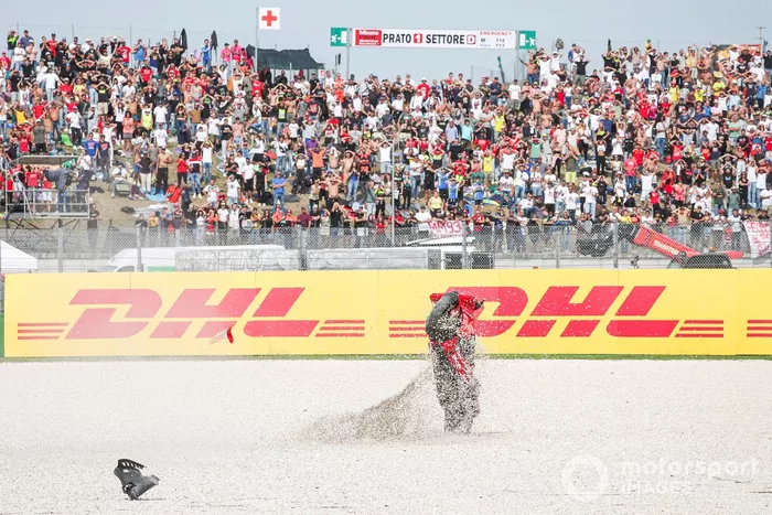 Francesco Bagnaia, caída del equipo Ducati