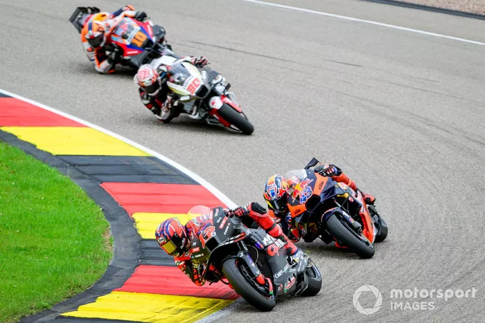Maverick Vinales, Aprilia Racing Team