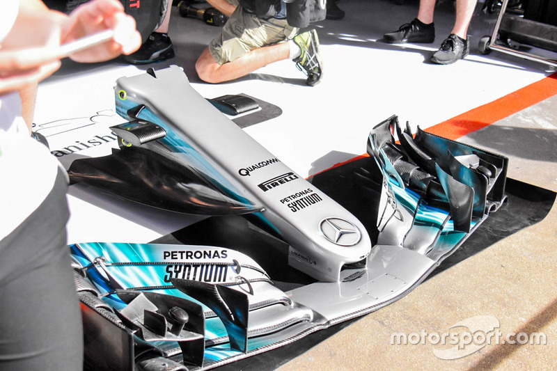 Передня частина Mercedes AMG F1 W08