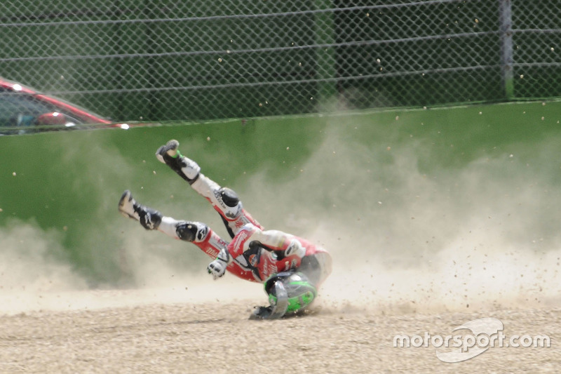 Аварія Юджина Лаверті, Milwaukee Aprilia World Superbike Team