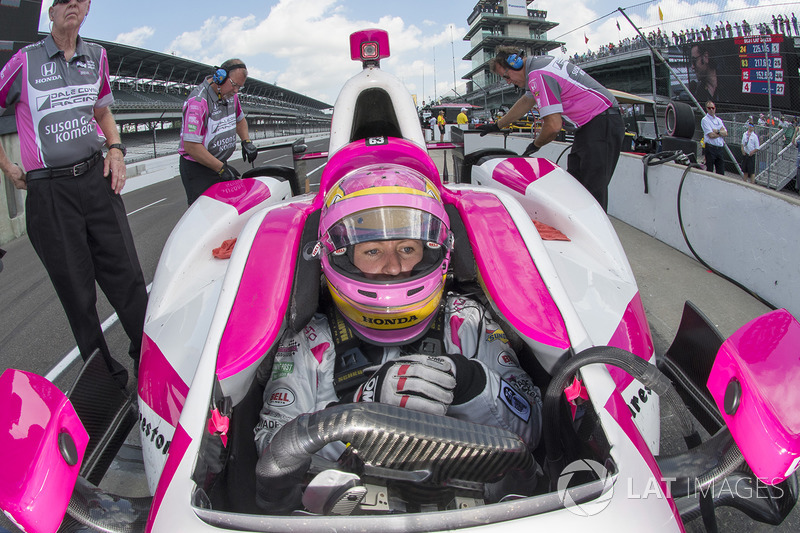 Dale Coyne Racing: <img src="https://cdn-7.motorsport.com/static/img/cfp/0/0/0/200/227/s3/united_kingdom-2.jpg" alt="" width="20" height="12" /> Пиппа Манн (№63, выступит на Indy 500)