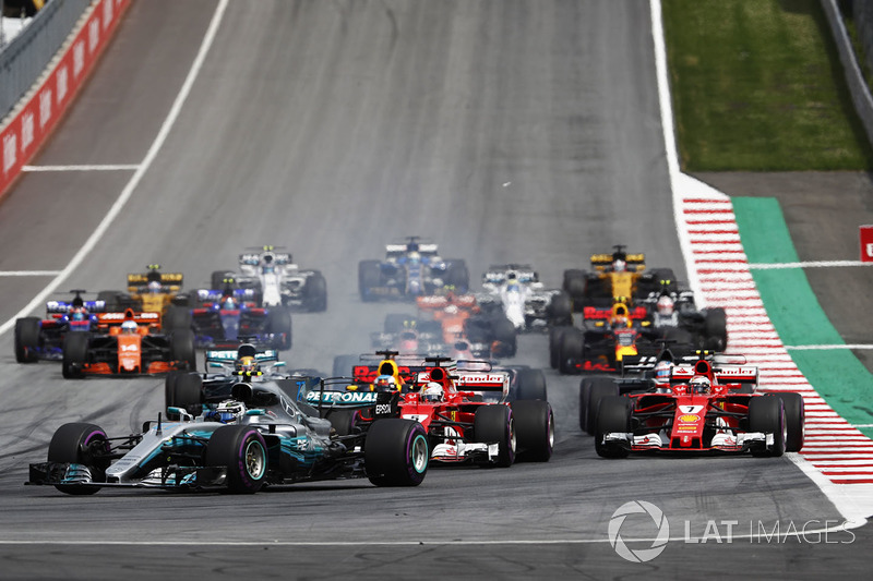 Valtteri Bottas, Mercedes AMG F1 W08, Sebastian Vettel, Ferrari SF70H, Daniel Ricciardo, Red Bull Ra