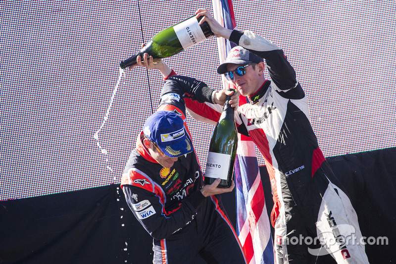 Podium: winner Thierry Neuville, Hyundai Motorsport, second place Elfyn Evans, M-Sport