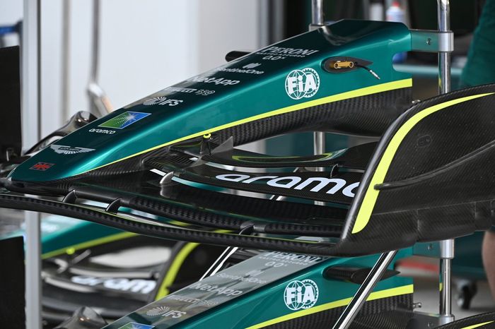 Detalle del alerón delantero del Aston Martin AMR22