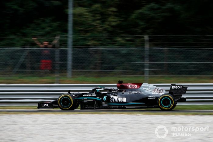 Lewis Hamilton, Mercedes W12