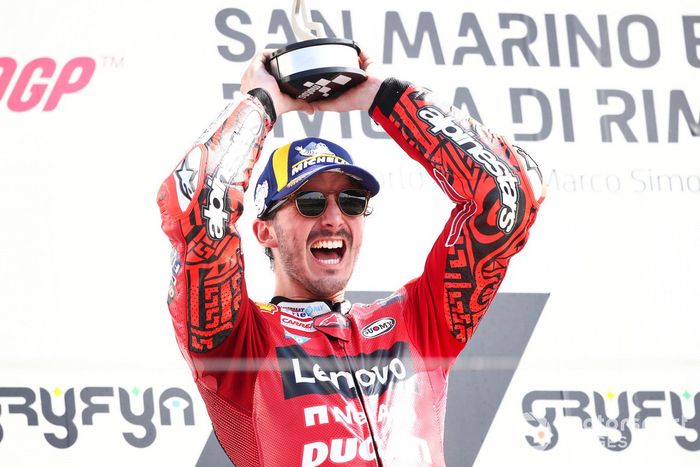 Podio: ganador Francesco Bagnaia, Ducati Team