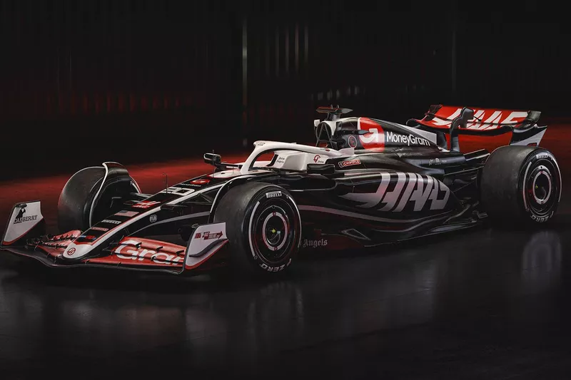 ハースVF-24のカラーリング