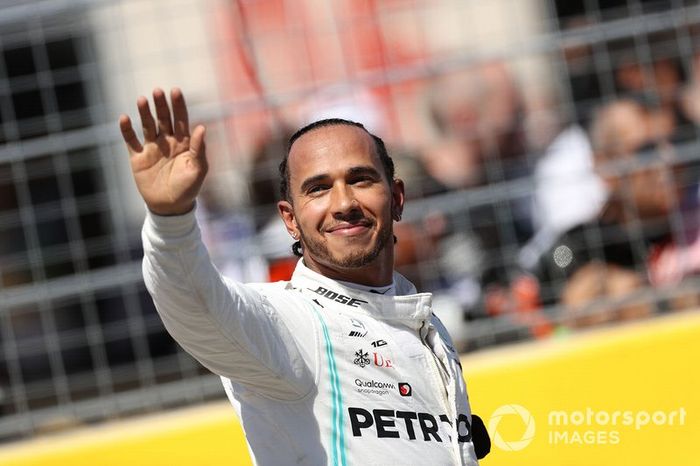 Ganador de la pole Lewis Hamilton, Mercedes AMG F1