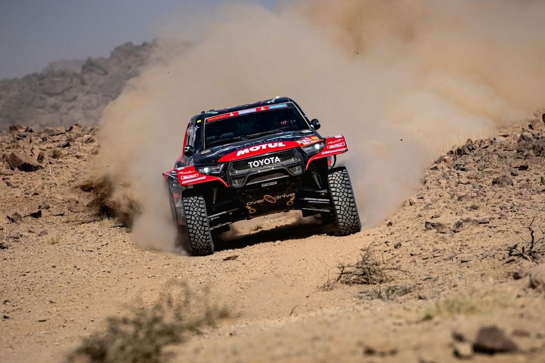 #231 Overdrive Racing Toyota: Toby Price, Sam Sunderland