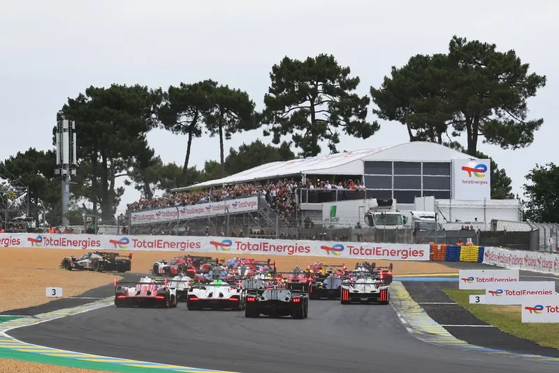 Démarrage de l'hypercar