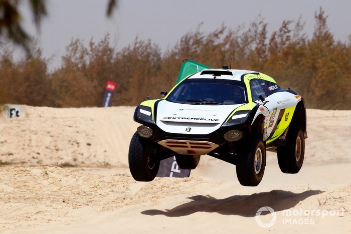 Mikaela Ahlin-Kottulinsky (SWE)/Kevin Hansen, JBXE Extreme-E Teamg