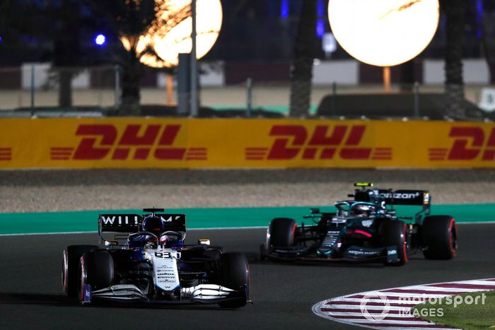 George Russell, Williams FW43B, Sebastian Vettel, Aston Martin AMR21