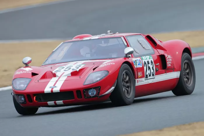 #253 Team DEMENTIA Ford GT40レプリカマシン