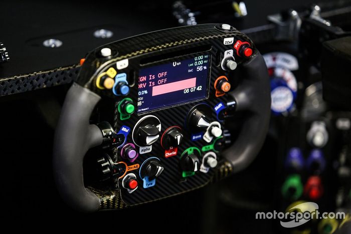 Volante del Toyota GR010 Hybrid